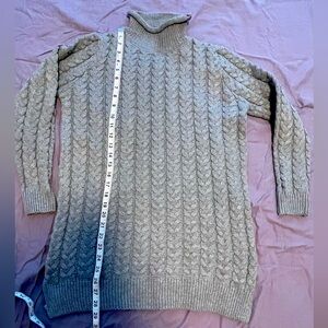 Vigoss sweater  with pattern